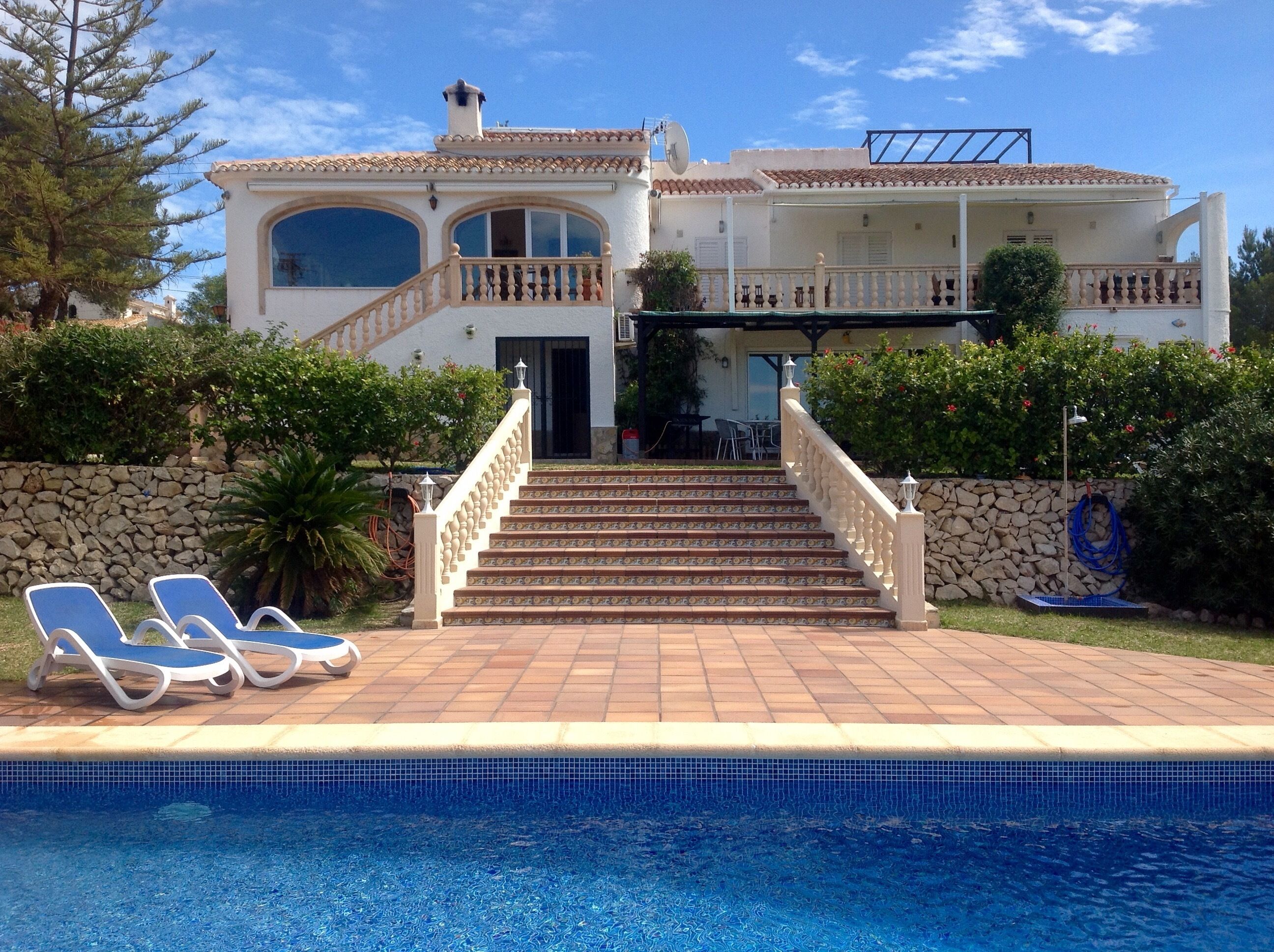 A Villa Apartment With Stunning Views And Large Pool
