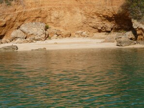Una playa cerca