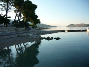 Pool - Red Jadro **** apartment, 250 from the sea, with 32m2 terrace (Barbat)