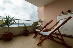 Property grounds - SUNRISE, luxury apartment with stunning sea view (Trogir)