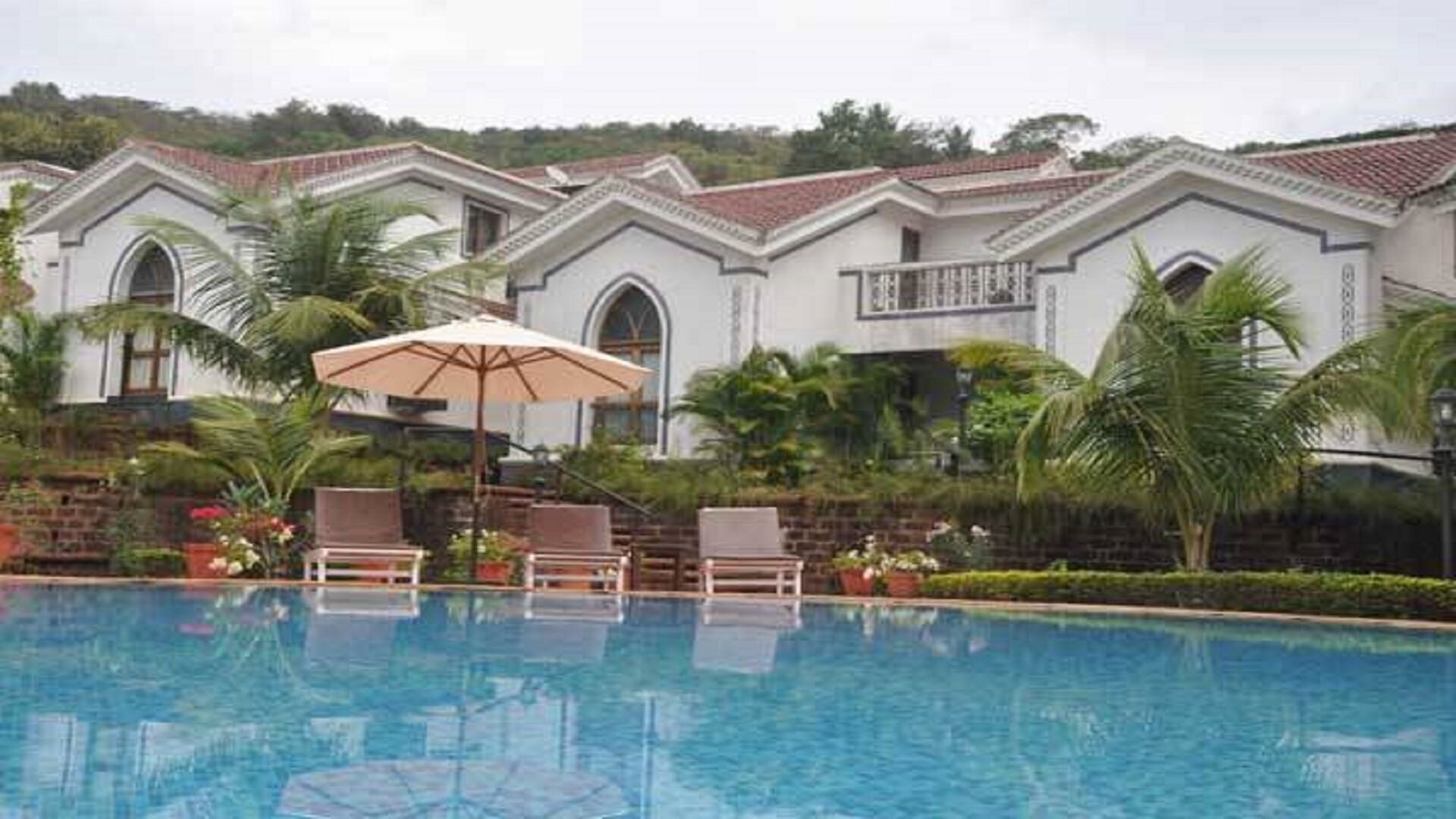 Cozy studio apartment in Riviera Residency