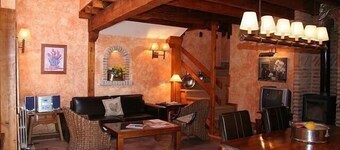 Cava Toro (6 personas) Casa Rural