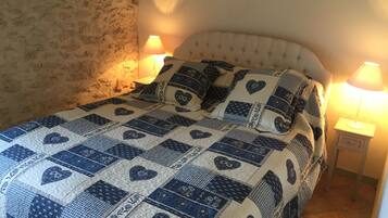 1 chambre, fer et planche Ă repasser, Wi-Fi, draps fournis