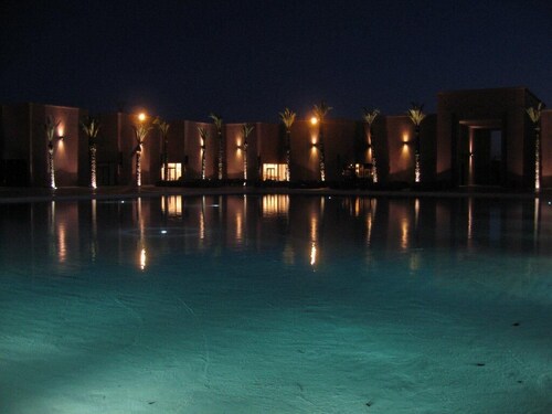 Sun Terrace - 5 Bed Apartment - Huge Terrace & Mountain Views with 24hr Security