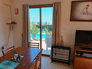 Dining - Kapsalia Villas In Walking Distance From Village Square With Sea &mountain views (Pissouri)