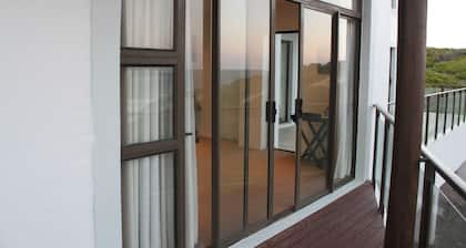 Beautiful sea view, walk out of the house onto the dunes and beach. Quiet