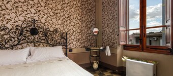 fully frescoed home in Sardinia