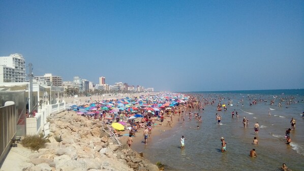 Ubicación cercana a la playa