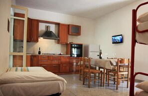 2 Schlafzimmer, Zimmersafe, kostenloses WLAN, Bettwäsche