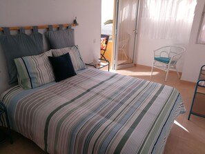 2 bedrooms, iron/ironing board, Internet - "VENTURAMAR" Spectacular apartment on the beachfront in Gran Tarajal  (Gran Tarajal)