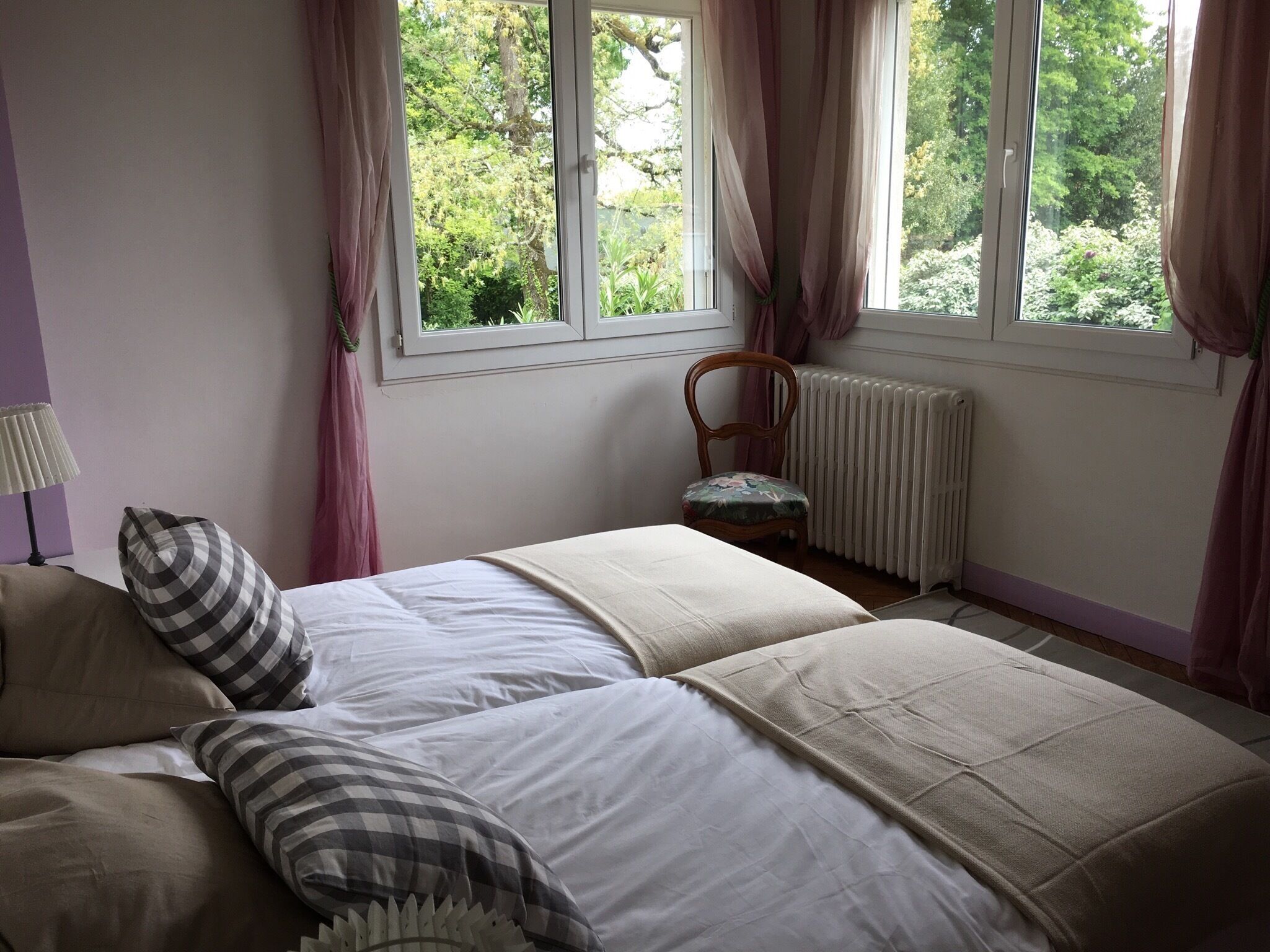 HOUSE 260 M2 5 BEDROOMS POOL GARDEN 1. 600 M2 NEAR BORDEAUX CENTRE