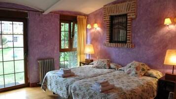 2 habitaciones, cuna de viaje y internet