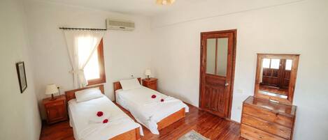 2 habitaciones y caja de seguridad en la habitación