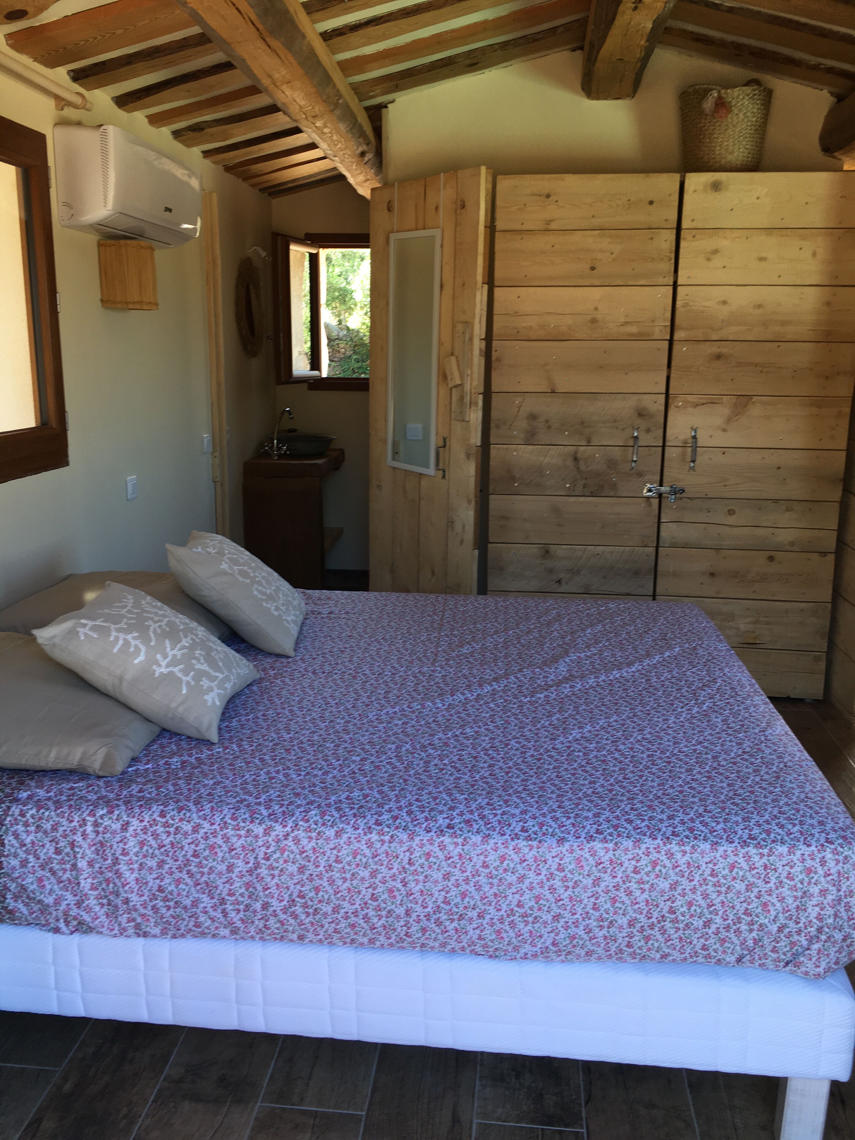 Palombaggia beach porto vecchio stone sheepfold, sea view, dream, charm ...