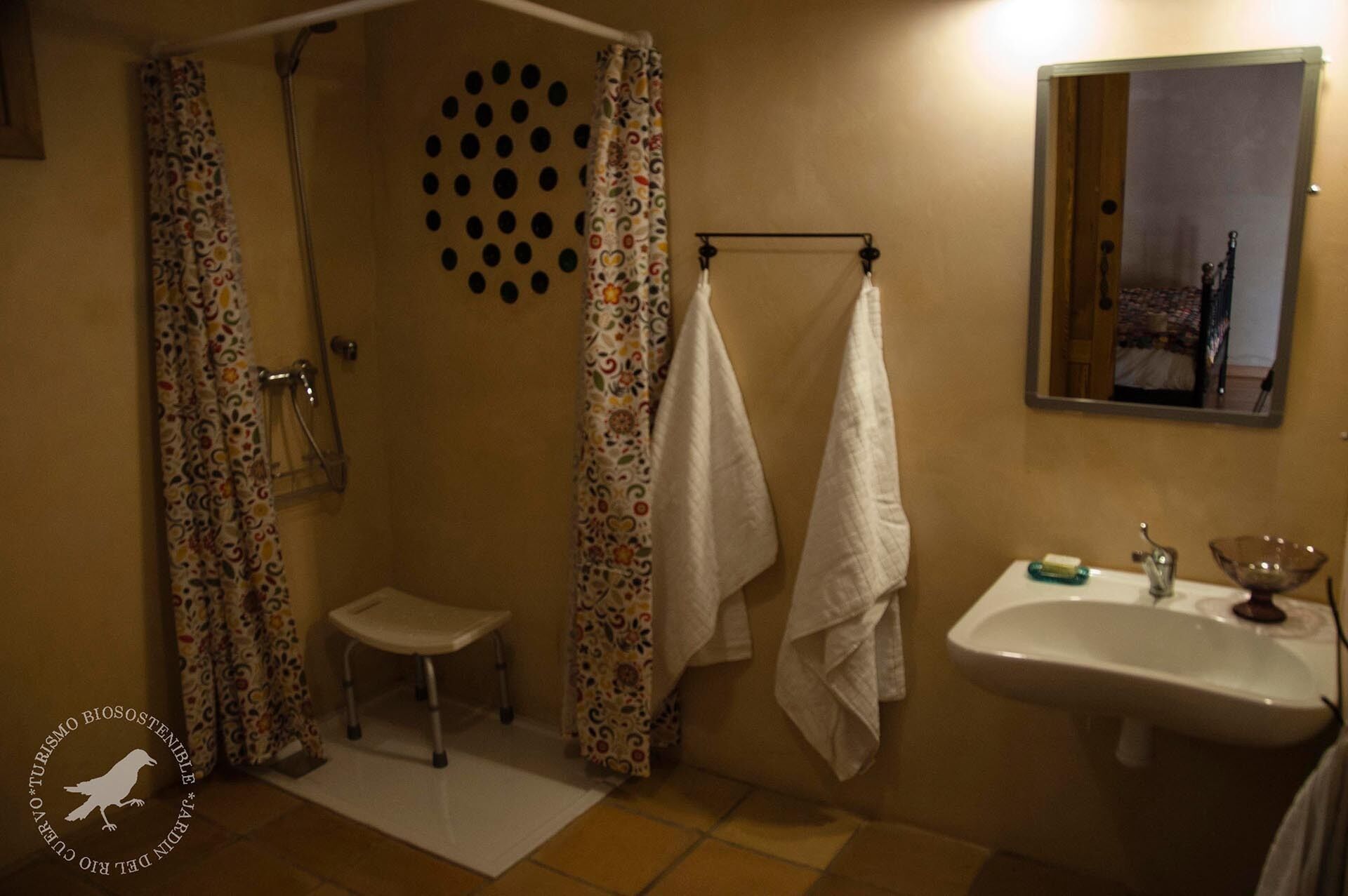 Apartment Biosostenible Raven River Garden adapted