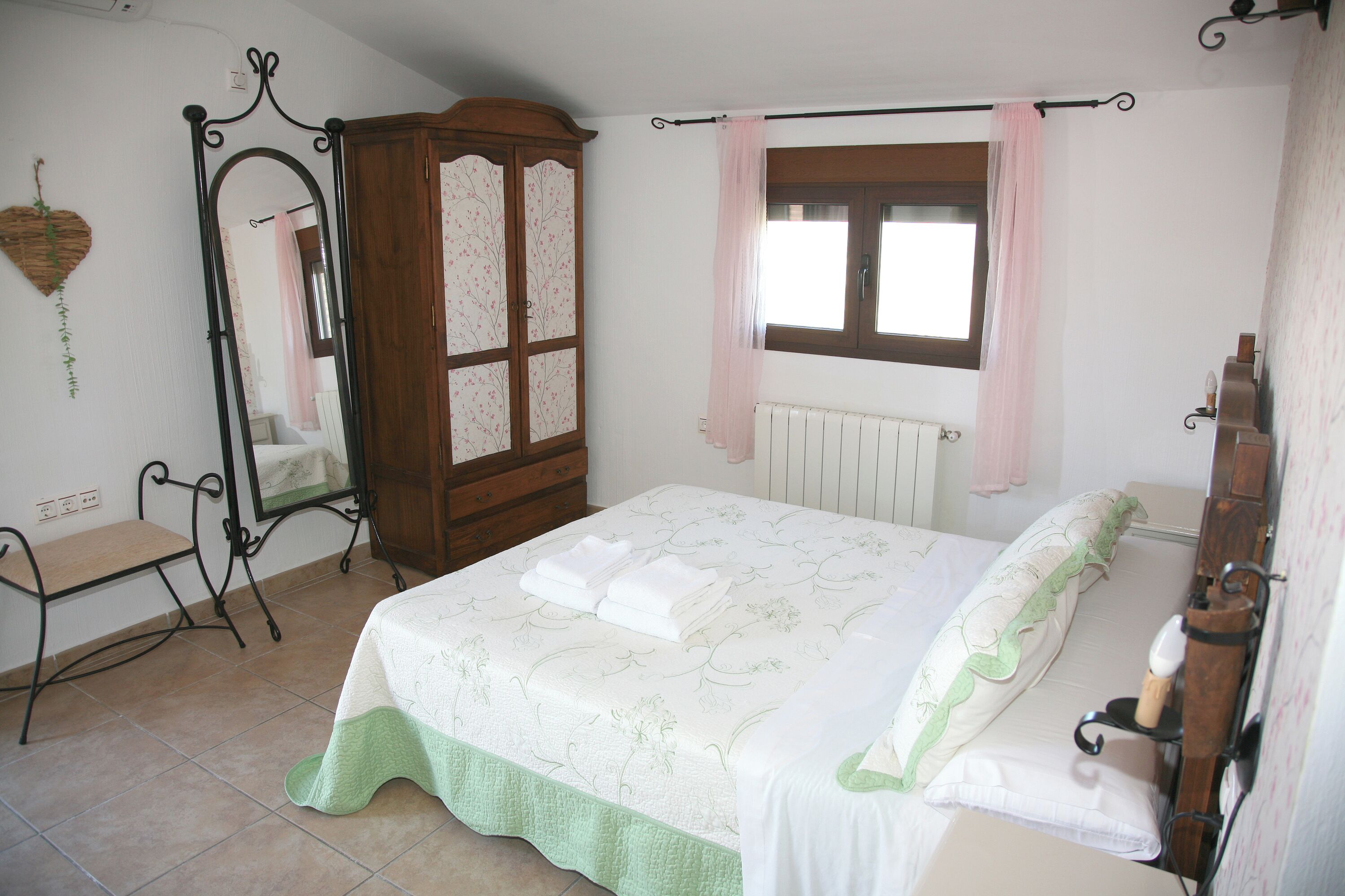 Rural Houses Cazorla-Alcón from 2 to 8 people