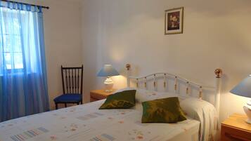 1 bedroom, free WiFi, bed sheets