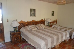 8 dormitorios, Internet, ropa de cama