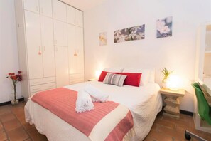 1 bedroom, iron/ironing board, Internet, bed sheets - Corral del Conde 33 Apartment (Sevilla)