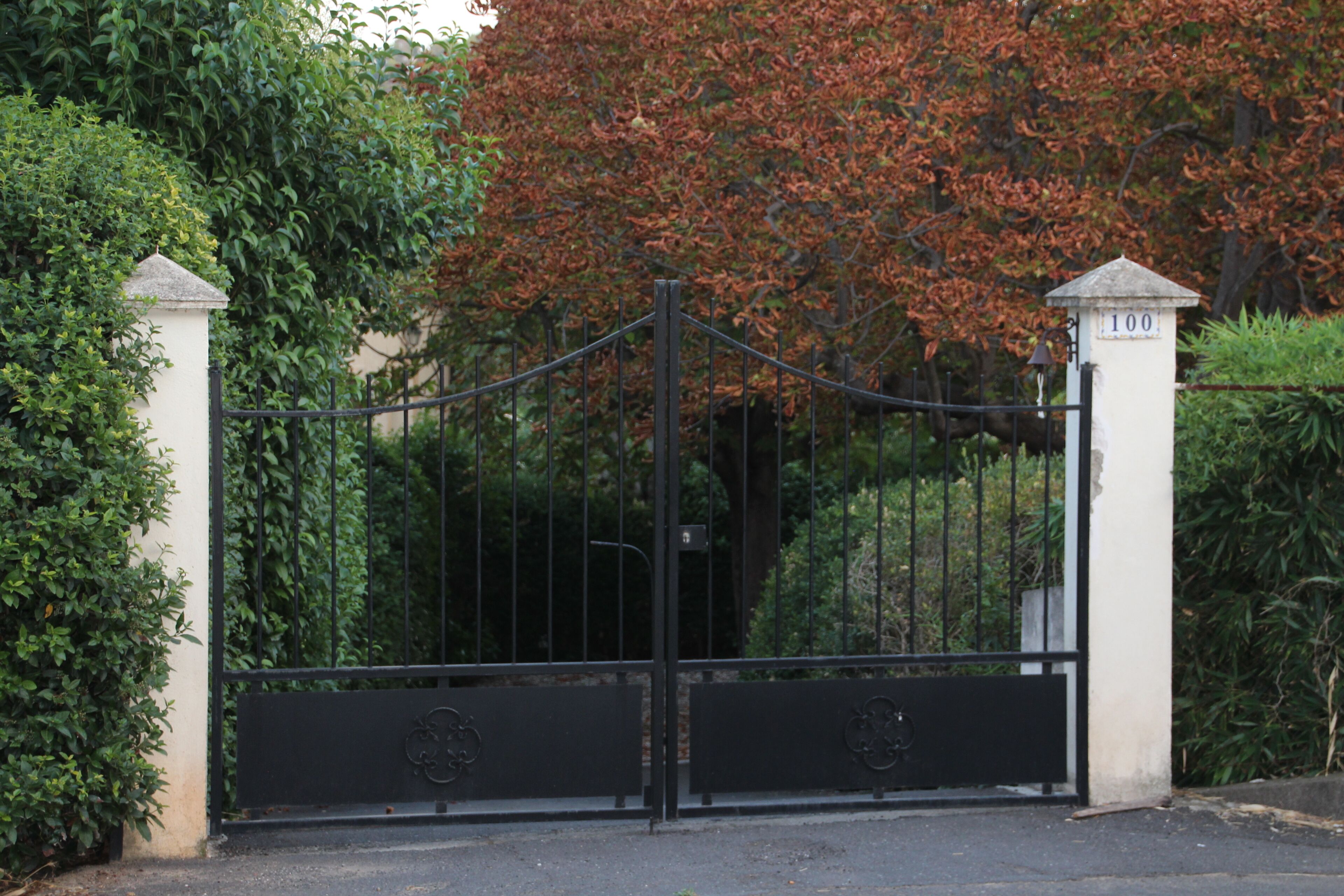 Renovated winery with gite for 4 people in Languedoc-Roussillon