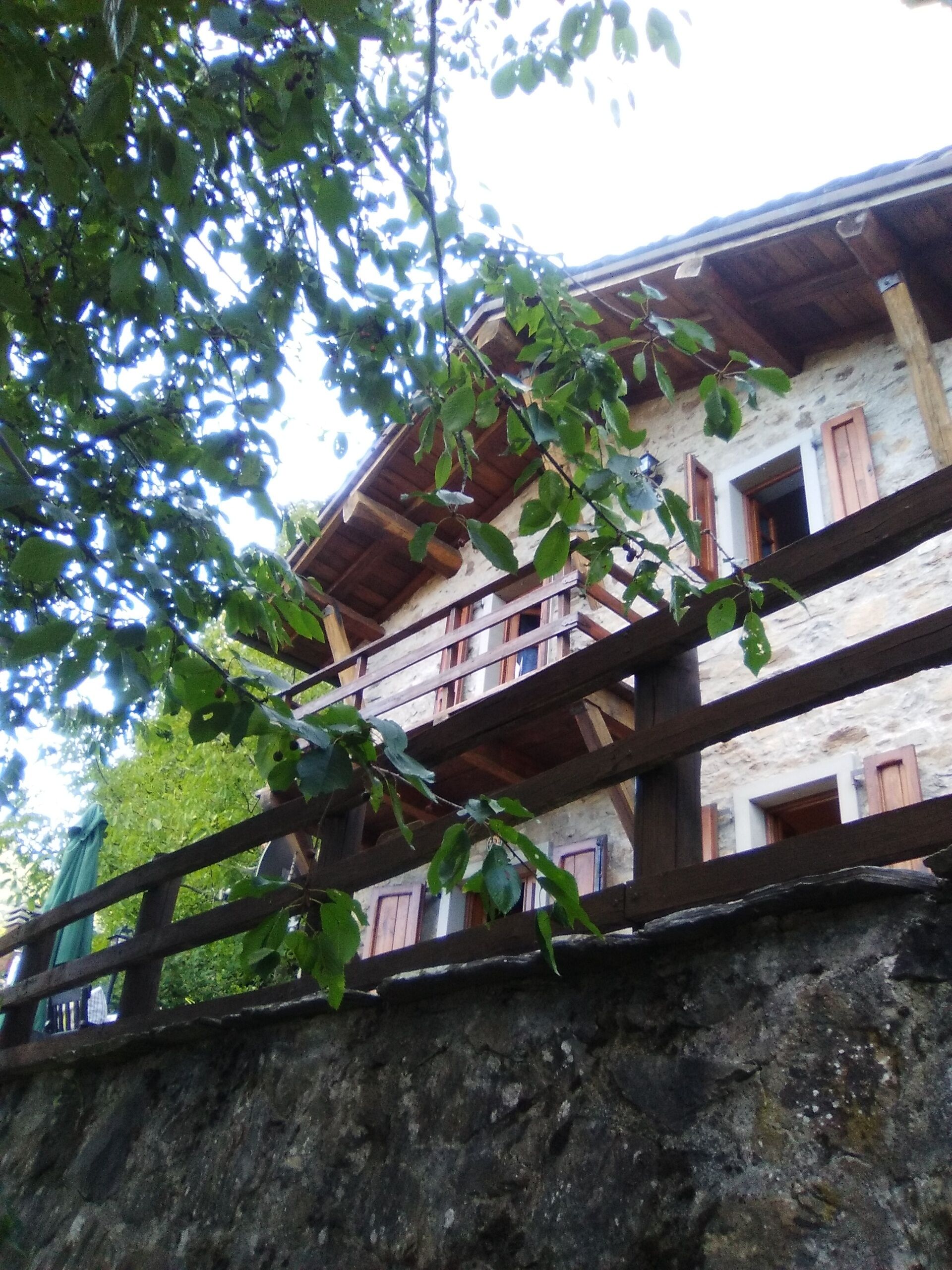 Chalet Luisella. Pretty stone house completely redone and well furnished