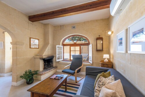 Holiday home in Gozo with private pool, quiet location & family friendly 
