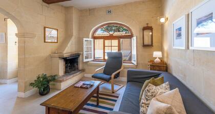 Holiday home in Gozo with private pool, quiet location & family friendly