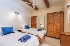 2 Schlafzimmer, Bügeleisen/Bügelbrett, kostenloses WLAN, Bettwäsche