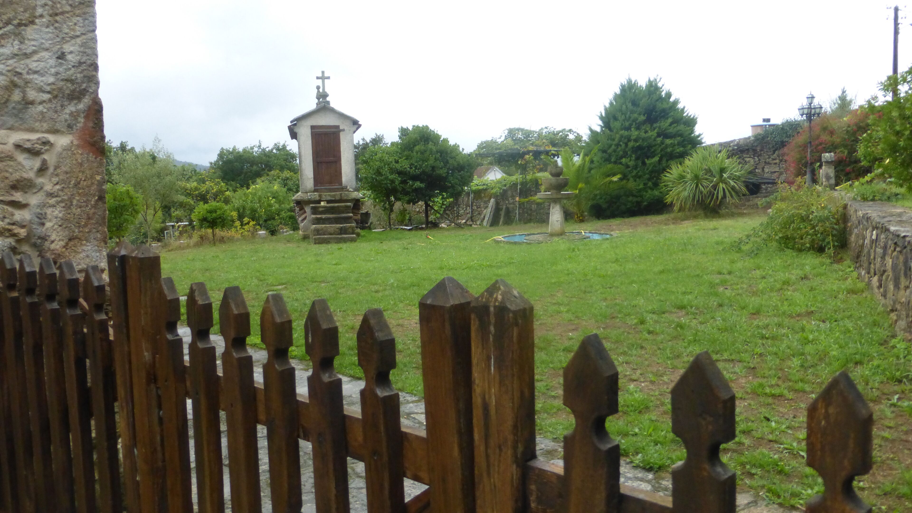 ROOM B - IN A RURAL HOUSE