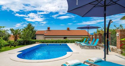 Apartment in Rijeka with see view