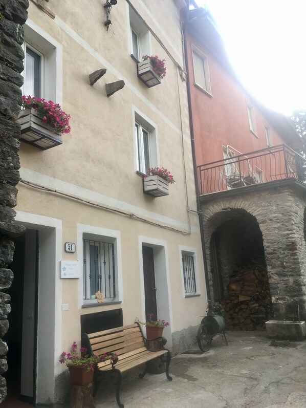 Dettaglio esterni