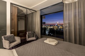 4 chambres, coffres-forts dans les chambres, fer et planche à repasser