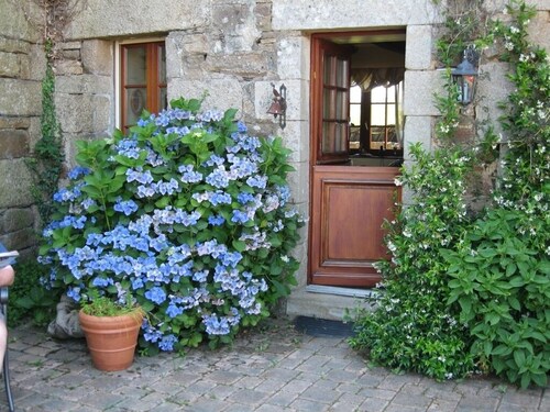 A Pretty Stone Cottage, Beautifully Renovated, Full of Charm and Character.