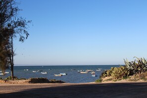 Una playa cerca