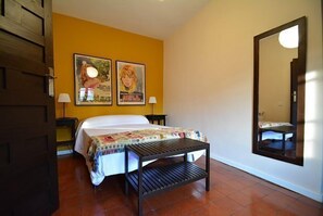 6 Schlafzimmer, Bügeleisen/Bügelbrett, Internetzugang, Bettwäsche