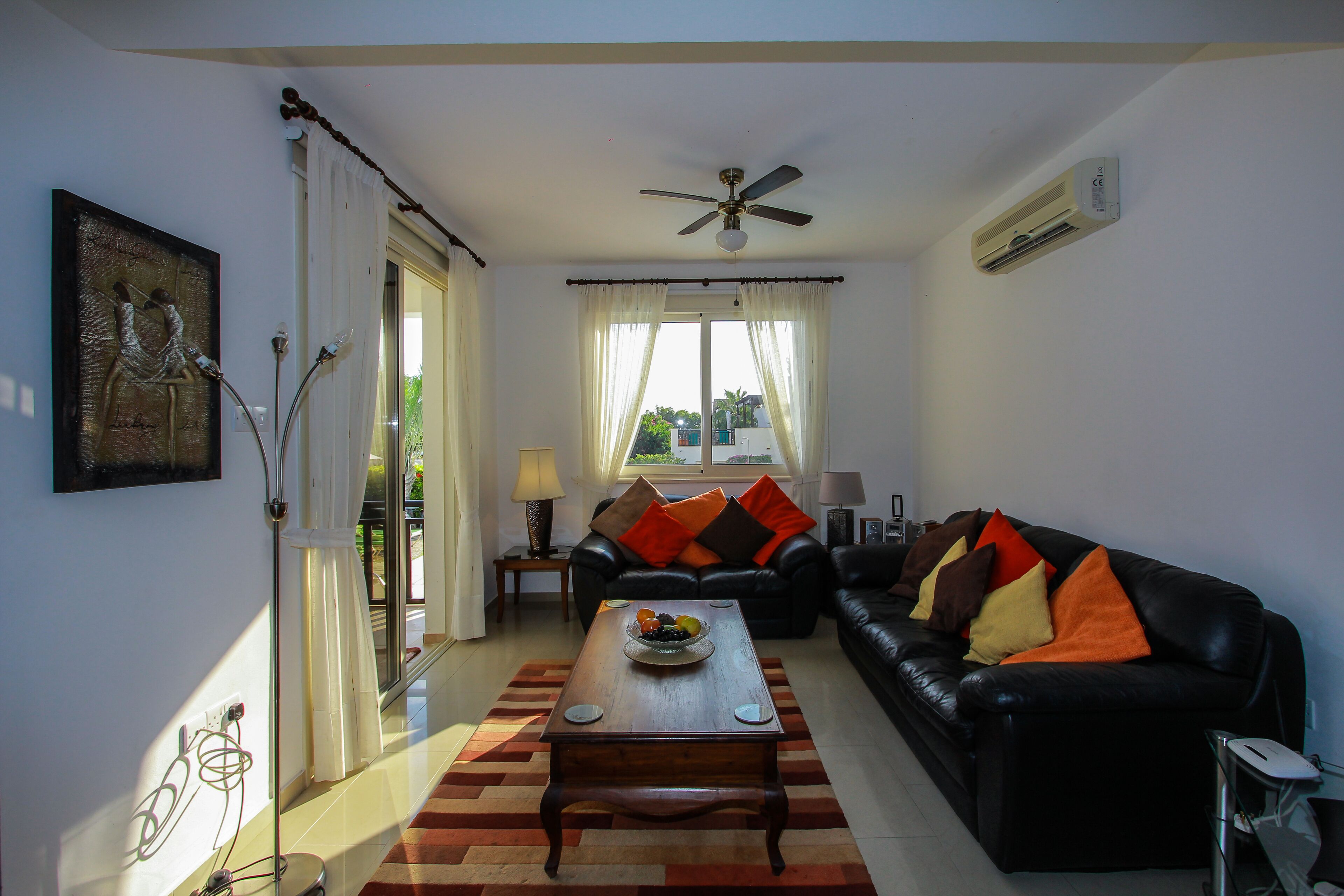 TV, DVD player, books, stereo