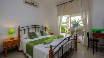 3 chambres, fer et planche Ă repasser, Wi-Fi gratuit, draps fournis