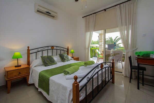 3 bedrooms, in-room safe, iron/ironing board, free WiFi