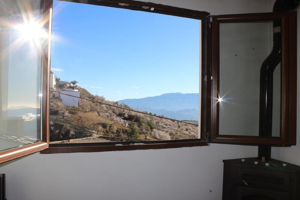 CASITA ALPUJARREÑA