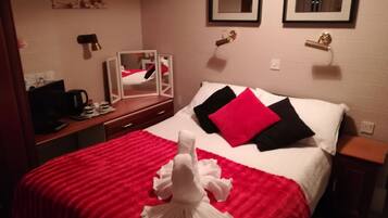 16 bedrooms, desk, iron/ironing board, bed sheets