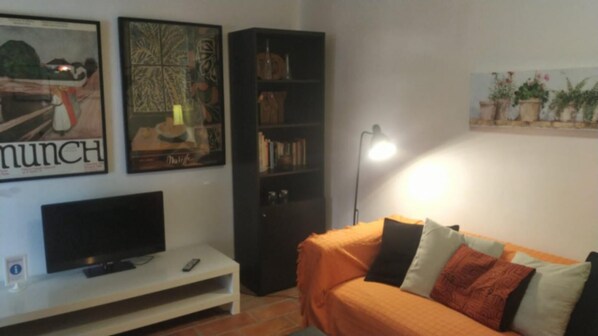 TV - Corral del Conde 47   Apartment Plus (Sevilla)