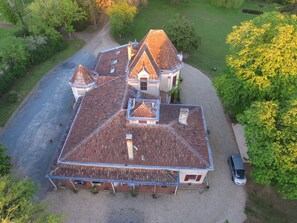 Exterior - Bed and Breakfast with swimming pool in the heart of a park (Uzeste)