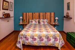 5 chambres, bureau, fer et planche à repasser, Wi-Fi gratuit