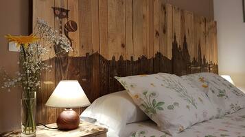 5 chambres, bureau, fer et planche à repasser, Wi-Fi gratuit