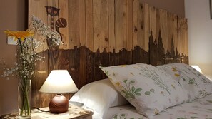 5 chambres, bureau, fer et planche à repasser, Wi-Fi gratuit