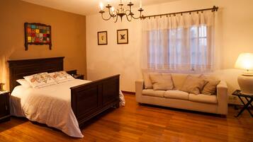 5 chambres, bureau, fer et planche Ă  repasser, Wi-Fi gratuit