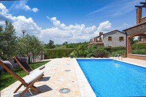 Outdoor pool - Rustic villa Raj in Istria (Juršići)