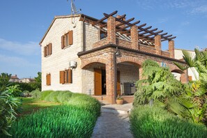 Exterior - Rustic villa Raj in Istria (Juršici)