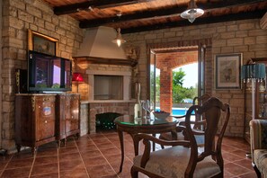 Dining - Rustic villa Raj in Istria (Juršici)