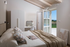5 Schlafzimmer, BĂŒgeleisen/BĂŒgelbrett, WLAN, BettwĂ€sche
